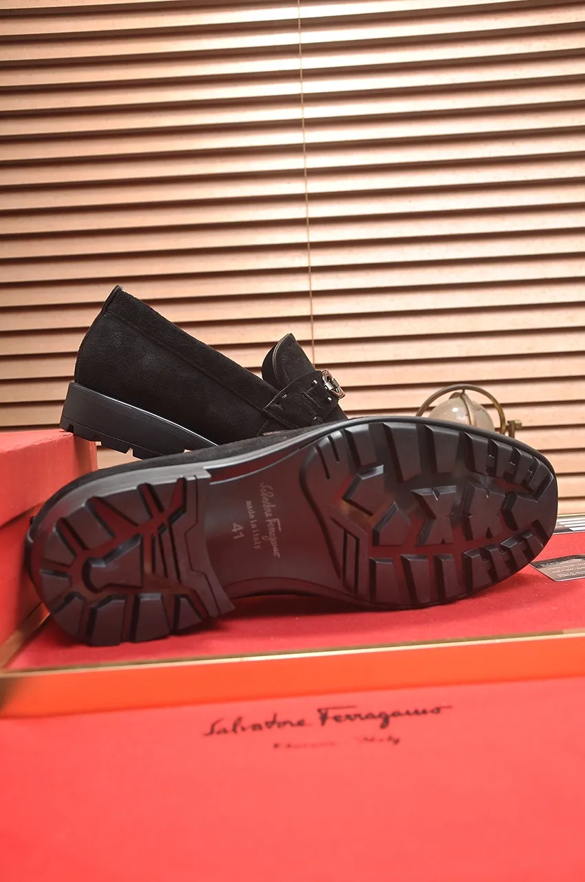 Men's shoes 💰560💶[Ferragamo/Ferragamu] (high-end Niuli) New 🍀 Ferragamo* - top version Ferragamo's classic formal leather shoes! Made of imported original cowhide, the inner top layer is comfortable cowhide lining! Original wear-resistant rubber outsole! High quality products! Code number 38-45 (45 customized)